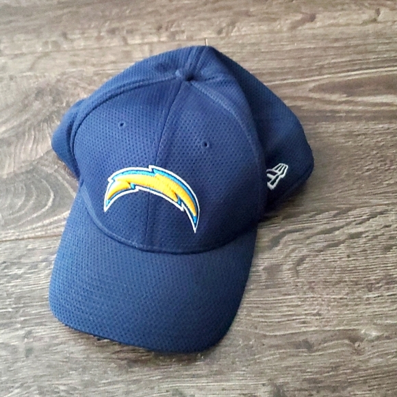 Los Angeles  LA Chargers Navy Fitted  39THIRTY Hat Fitted Cap - Picture 1 of 5